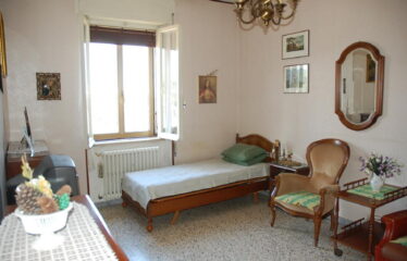 Capranica appartamento  zona comodissima