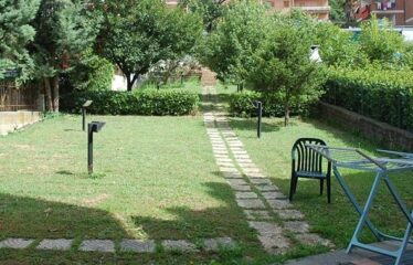Capranica appartamento con grande giardino