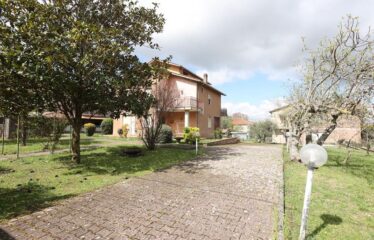 Vetralla villa unifamiliare con  giardino