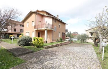 Vetralla villa indipendente con giardino