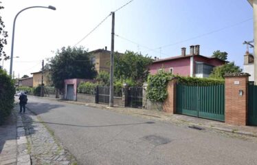 Capranica porzione di villa con giardino