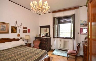 Capranica porzione di villa con giardino
