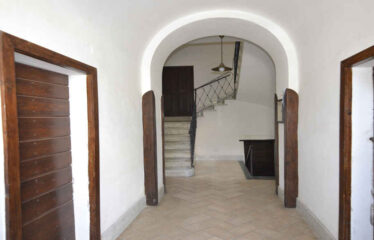 Vetralla in signorile palazzo d’epoca lussuoso appartamento