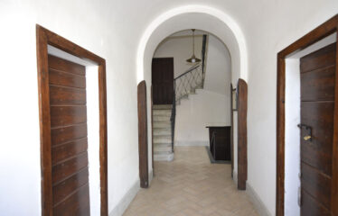 Vetralla in signorile palazzo d’epoca lussuoso appartamento