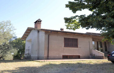 Viterbo casa indipendente in campagna  poco distante dalla citta’
