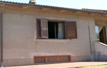 Viterbo casa indipendente in campagna  poco distante dalla citta’