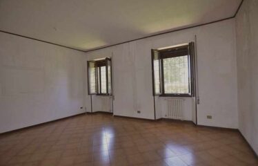 Capranica porzione di villa con giardino