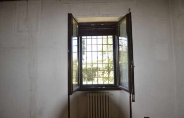 Capranica porzione di villa con giardino
