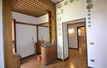 Capranica porzione di villa con giardino