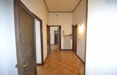 Capranica porzione di villa con giardino