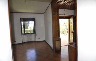 Capranica porzione di villa con giardino