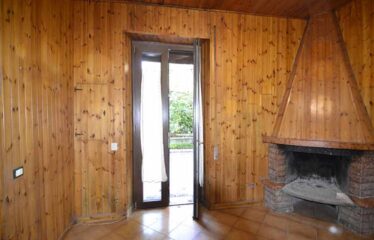 Capranica porzione di villa con giardino
