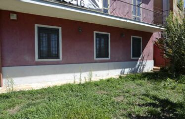Capranica porzione di villa con giardino