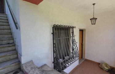 Capranica porzione di villa con giardino