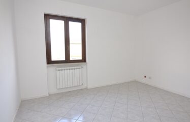 Capranica villa con giardino