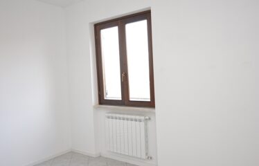 Capranica villa con giardino