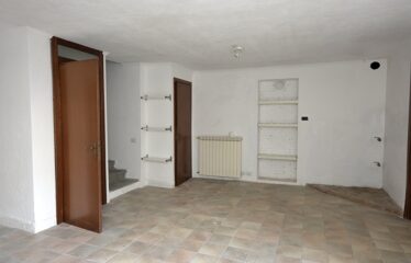 Capranica villa con giardino
