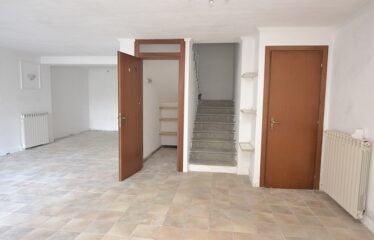 Capranica villa con giardino