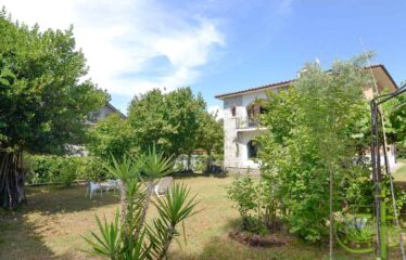Lago di Vico villa indipendente