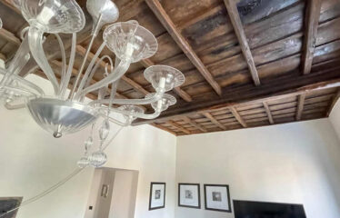 Vetralla in signorile palazzo d’epoca lussuoso appartamento