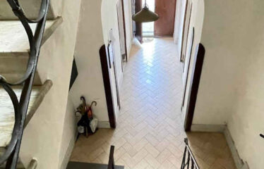 Vetralla in signorile palazzo d’epoca lussuoso appartamento