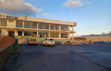 Locale commerciale fronte Cassia