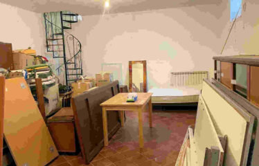 Capranica casa indipendente con terreno vicinanza stazione