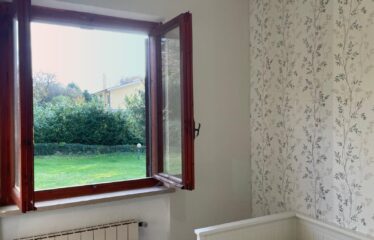 Capranica casa indipendente con terreno vicinanza stazione