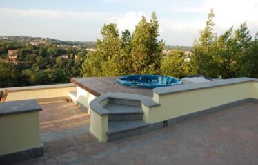 Sutri elegante villa a pianta quadrata