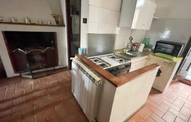 Capranica via principale del borgo appartamento ristrutturato ed arredato