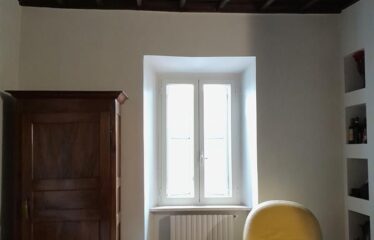 Vetralla in signorile palazzo d’epoca lussuoso appartamento