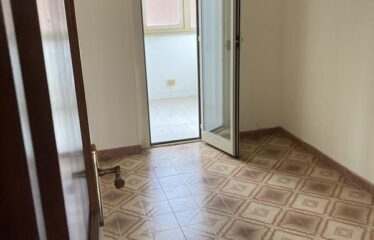 Capranica appartamento in quartiere commerciale