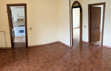 Capranica appartamento in quartiere commerciale