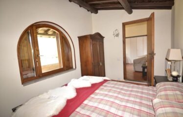 Capranica villa in un’ oasi verde