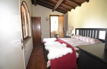 Capranica villa in un’ oasi verde