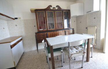 Capranica appartamento centrale con terrazzo
