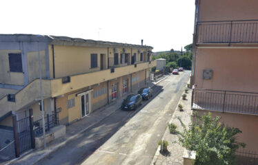 Capranica appartamento centrale con terrazzo