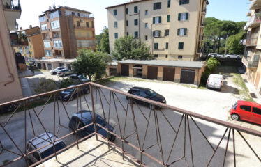 Capranica appartamento centrale con terrazzo