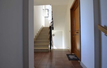 Appartamento piano primo arredato