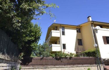 Appartamento piano primo arredato
