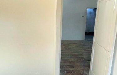 Caratteristico con affacci sul verde nel borgo antico di  Capranica