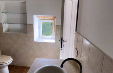 Caratteristico con affacci sul verde nel borgo antico di  Capranica