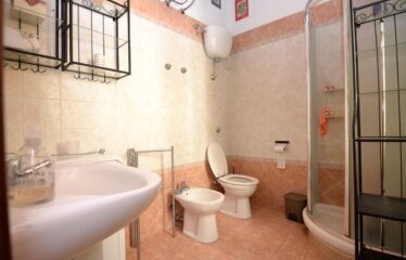 CAPRANICA  Palazzetto caratteristico