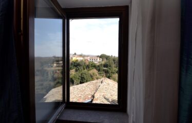CAPRANICA  Palazzetto caratteristico