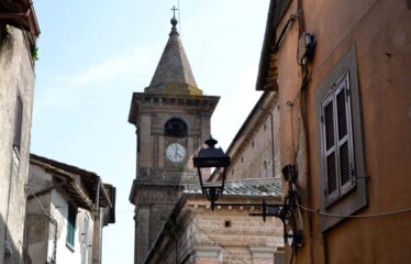 CAPRANICA  Palazzetto caratteristico