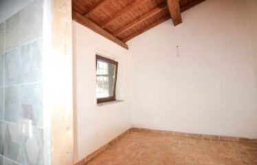 CAPRANICA Noccioleto con casaletto