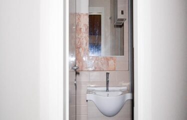 Appartamento sulla via principale