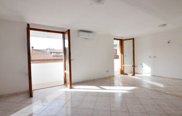 CAPRANICA ATTICO ZONA CENTRALE
