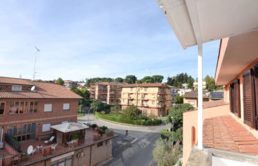 CAPRANICA ATTICO ZONA CENTRALE